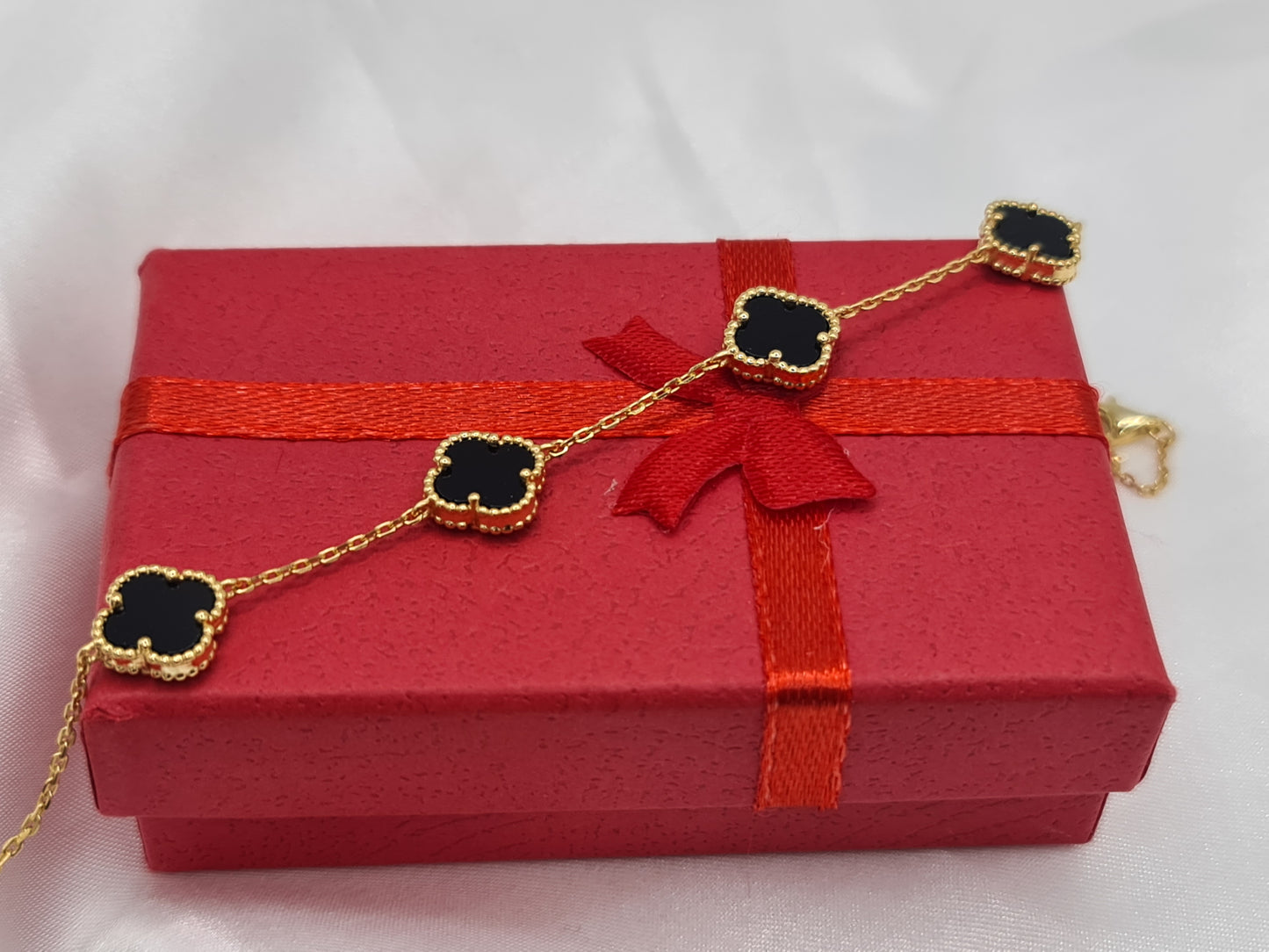 Brand New 14ct Gold on Silver Onyx Clover Bracelet