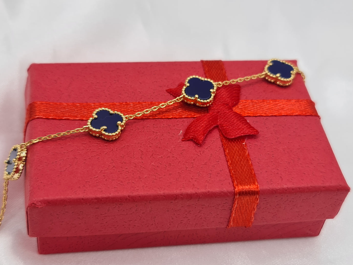 Brand New 14 carat gold on Silver Agate Clover Bracelet