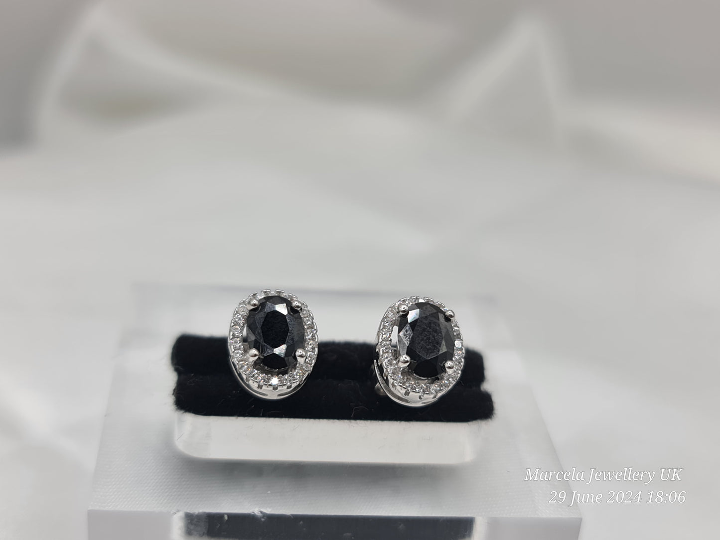 Brand New 925 Silver Earrings Halo Style