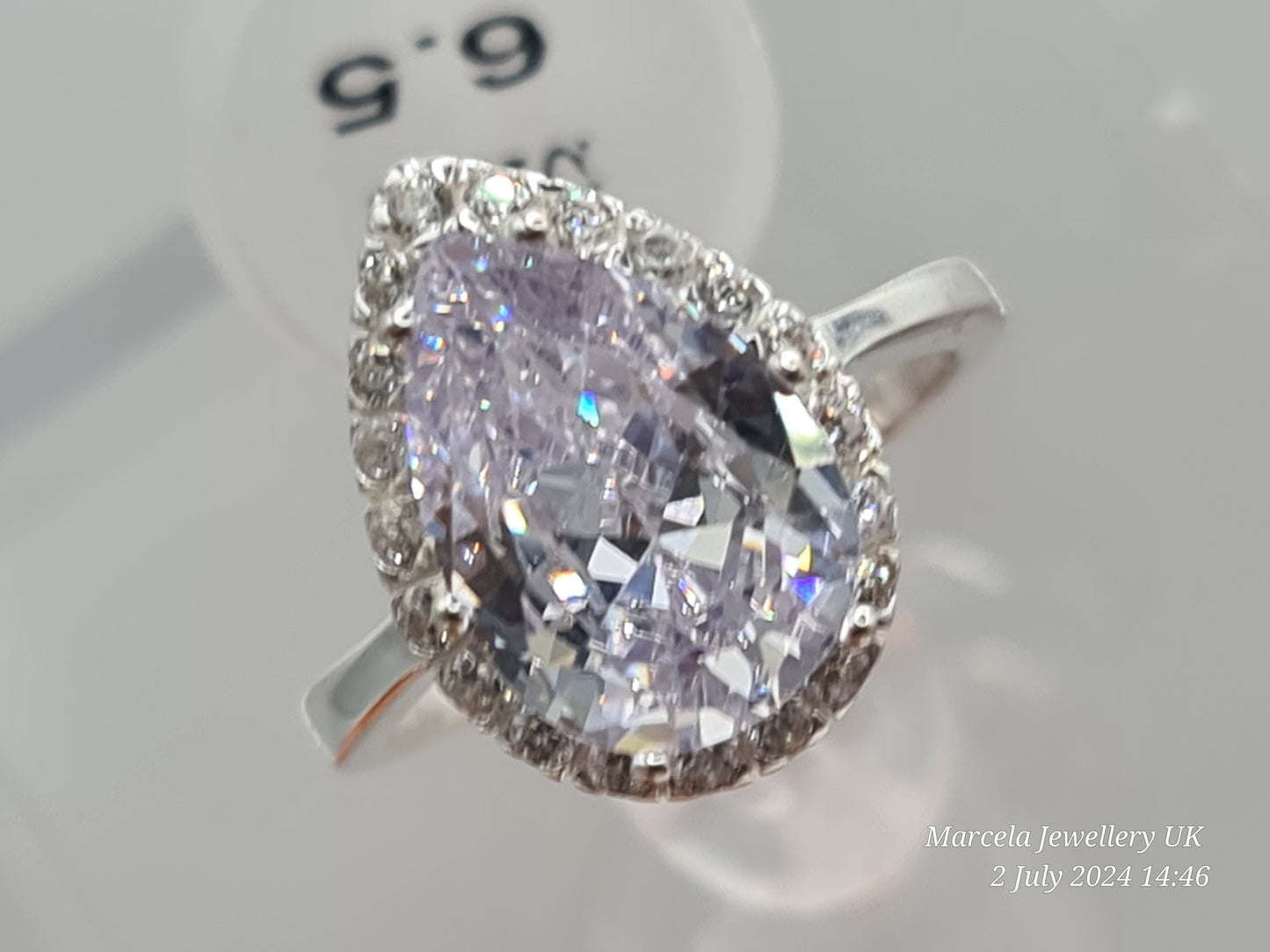 Brand New 925 Silver pear shape cluster ring