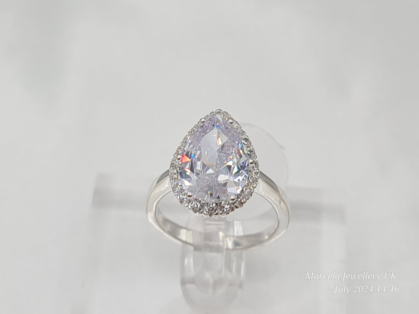 Brand New 925 Silver pear shape cluster ring