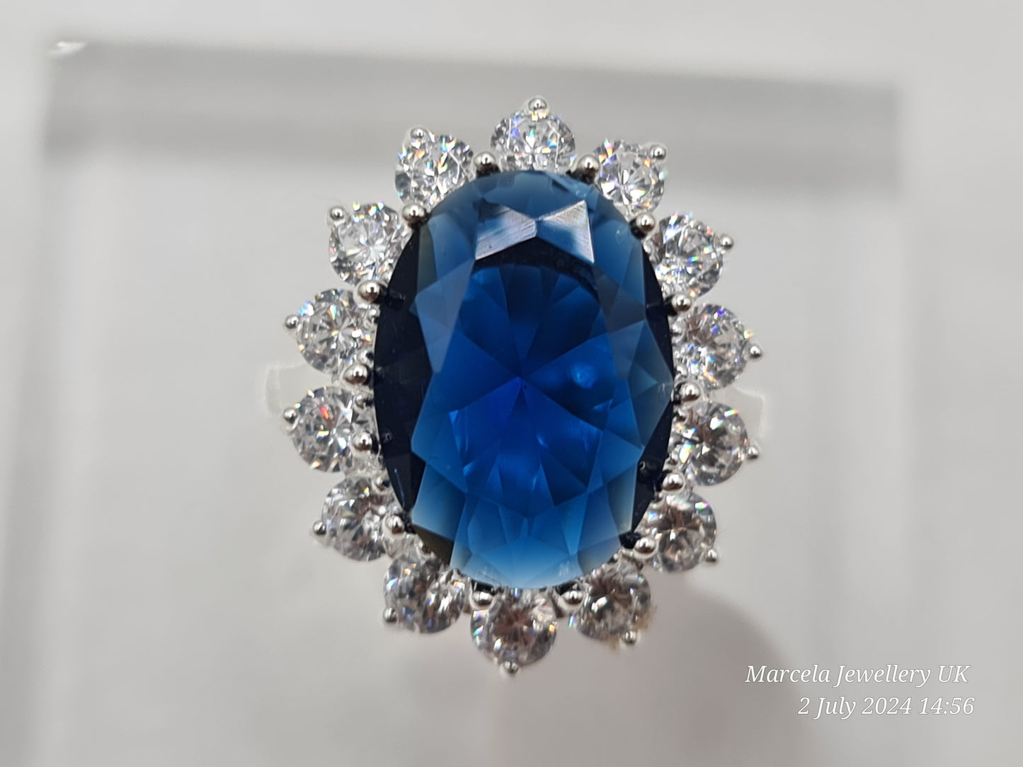 Brand new 925 Sterling silver Blue cz cluster ring