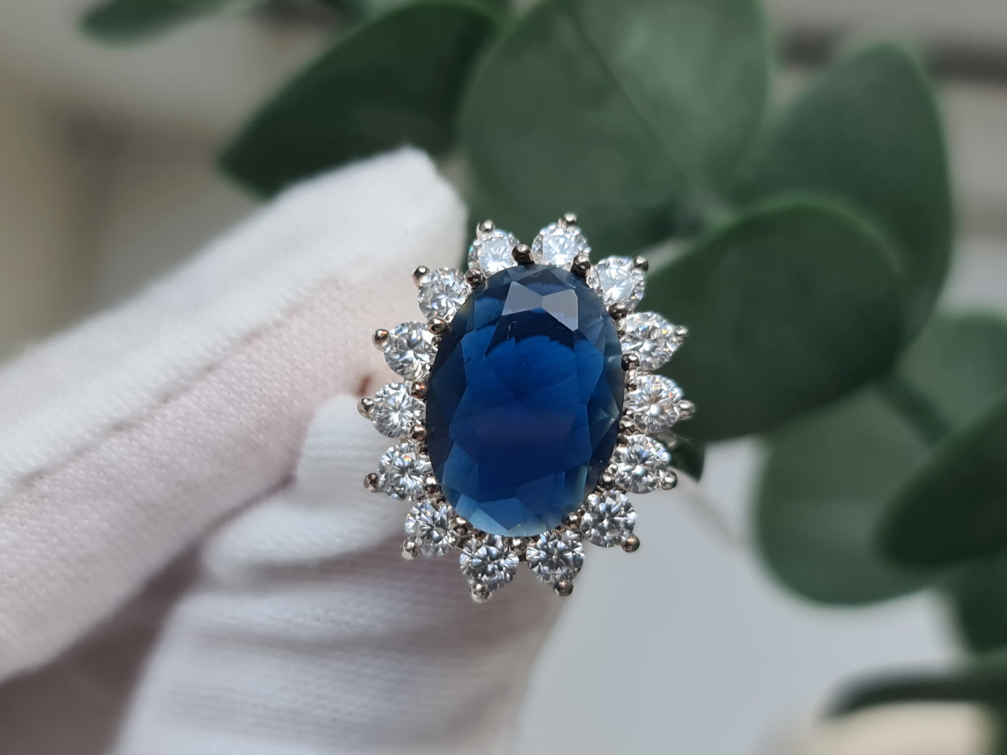 Brand new 925 Sterling silver Blue cz cluster ring