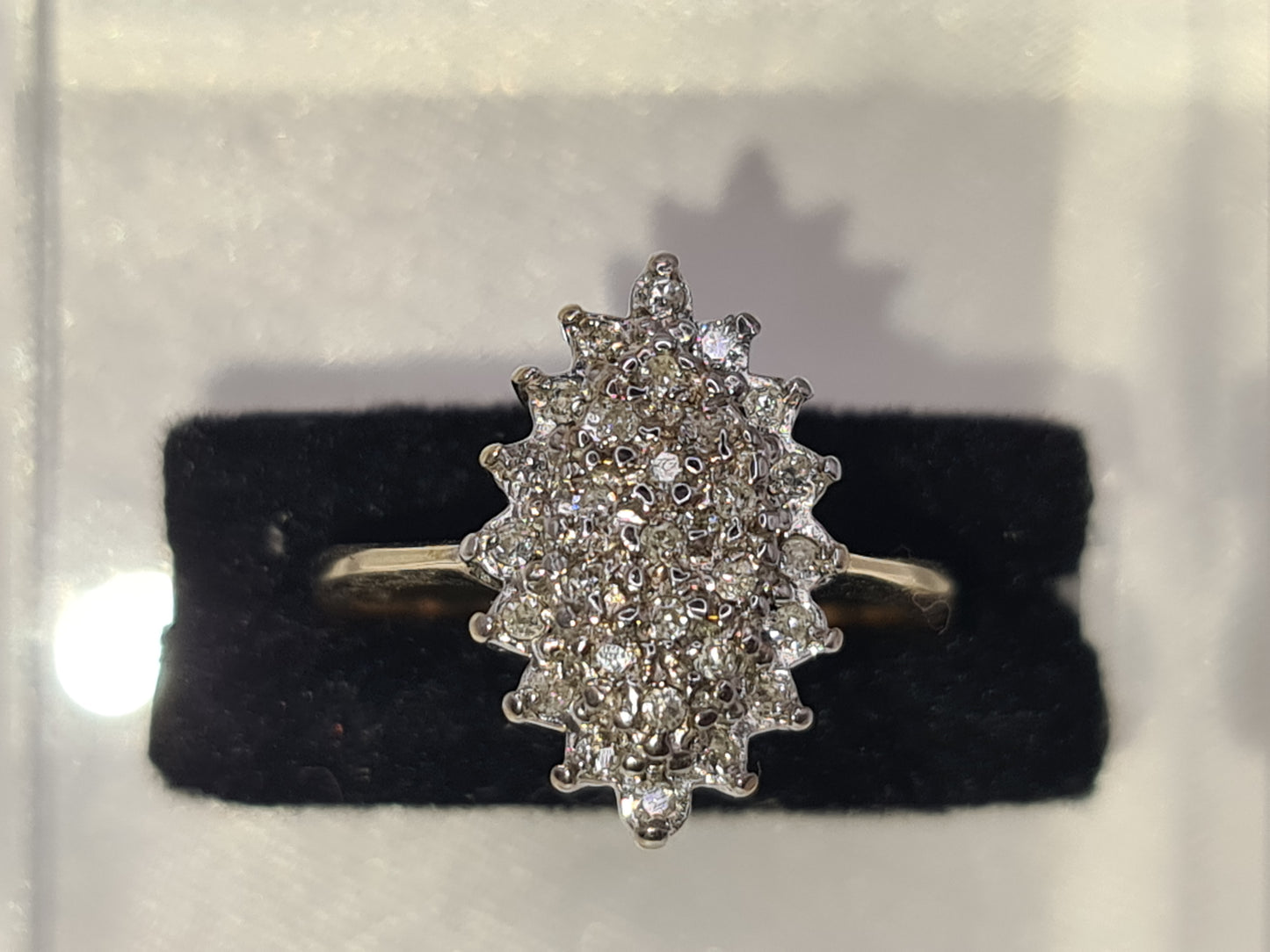 Pre-Owned Diamond Cluster ring set in 9 carat gold size N½