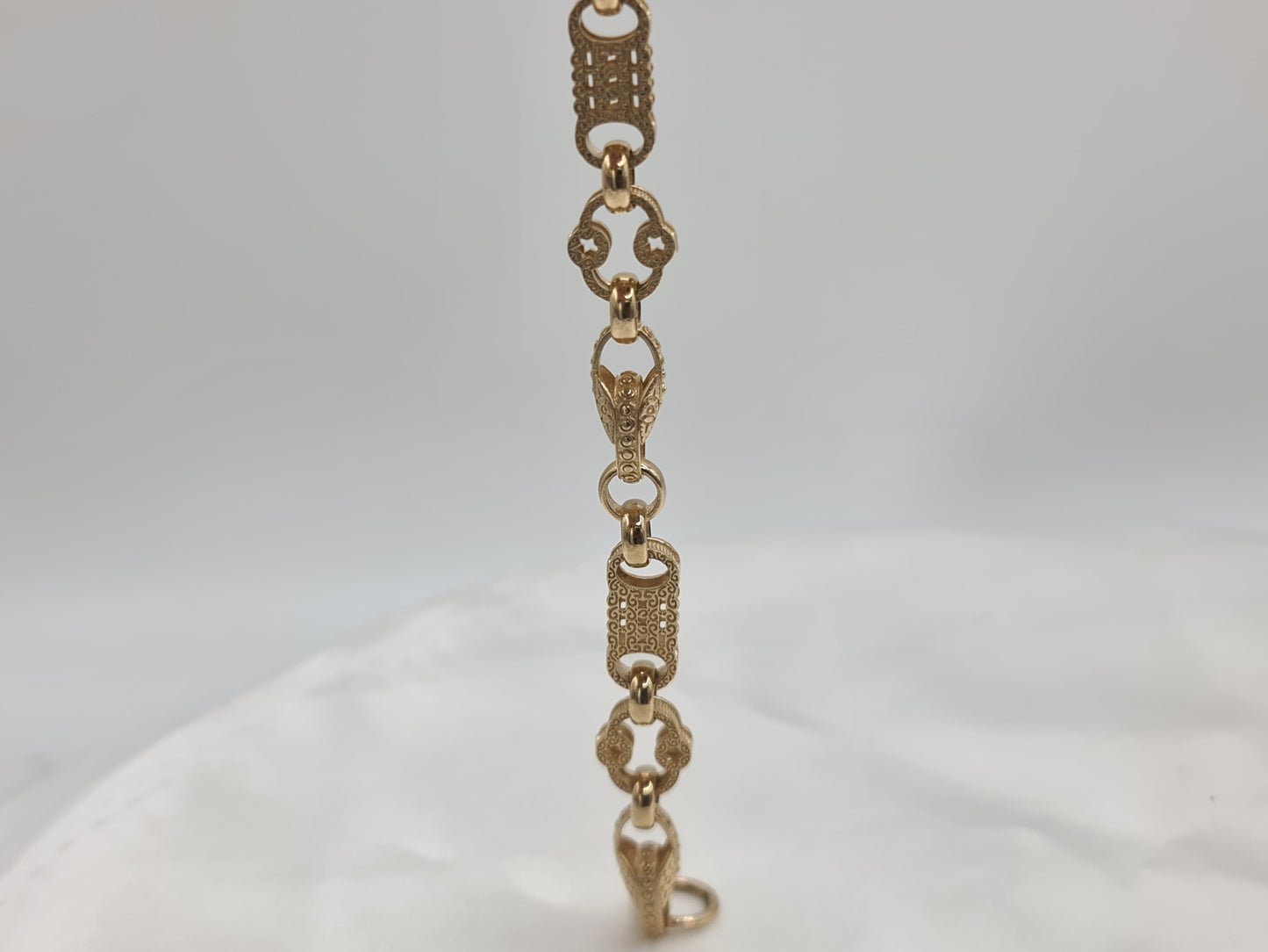 Stars Bars and Tulip Bracelet 9ct gold Like new