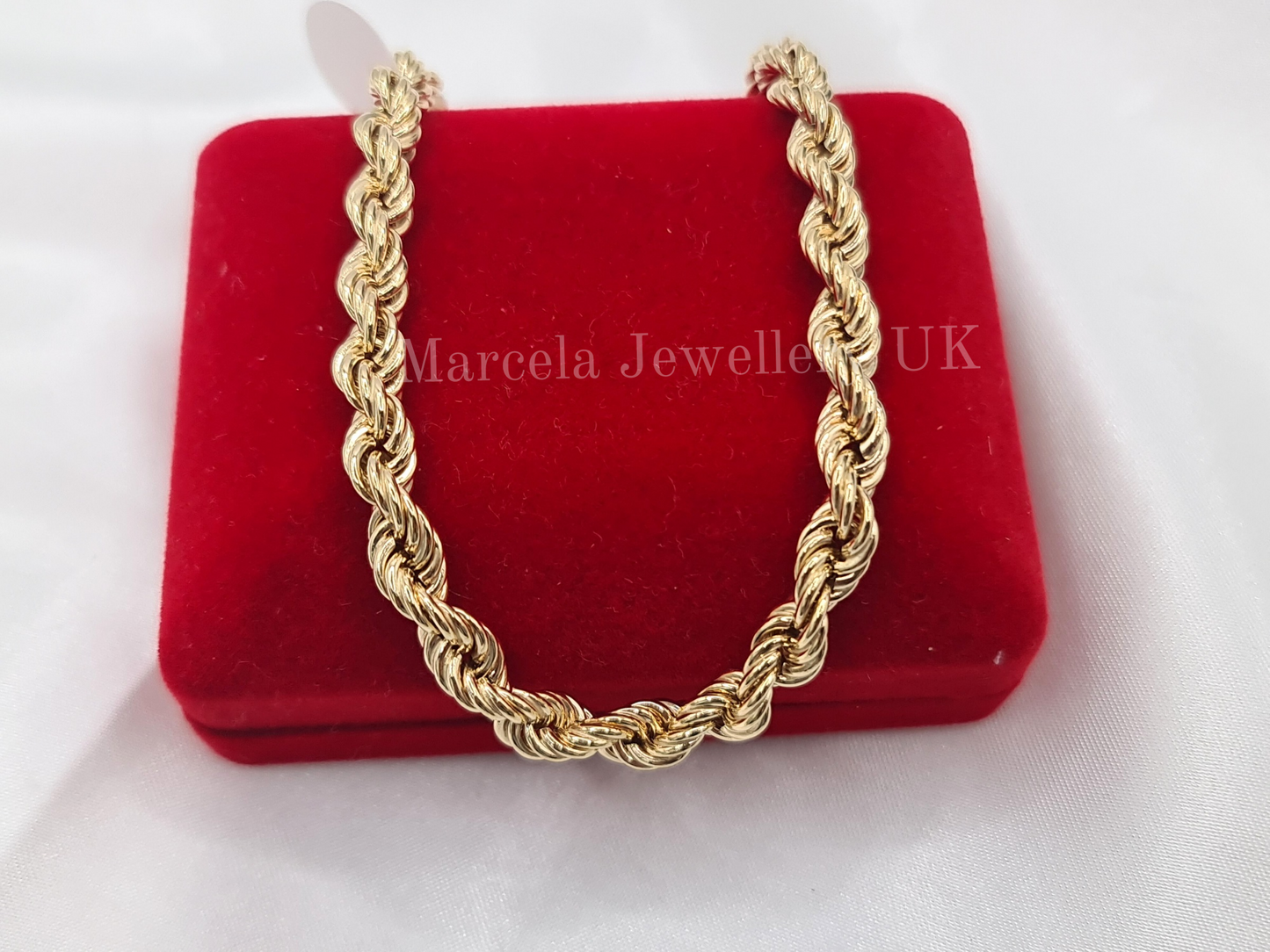 Brand New 9 Carat Gold Rope Bracelet