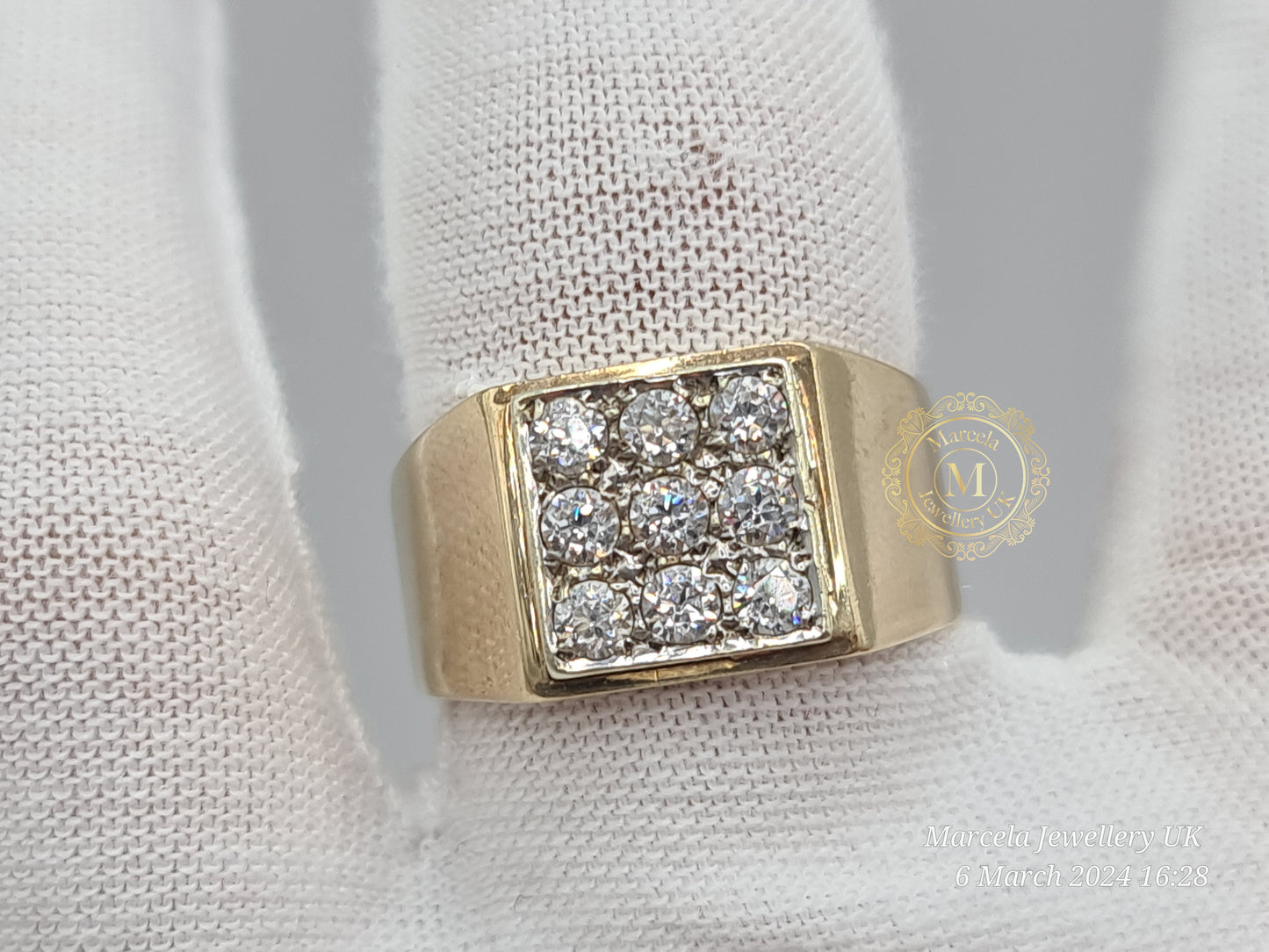 9 carat gold Gent's  Ring Pre-Owned Size Q