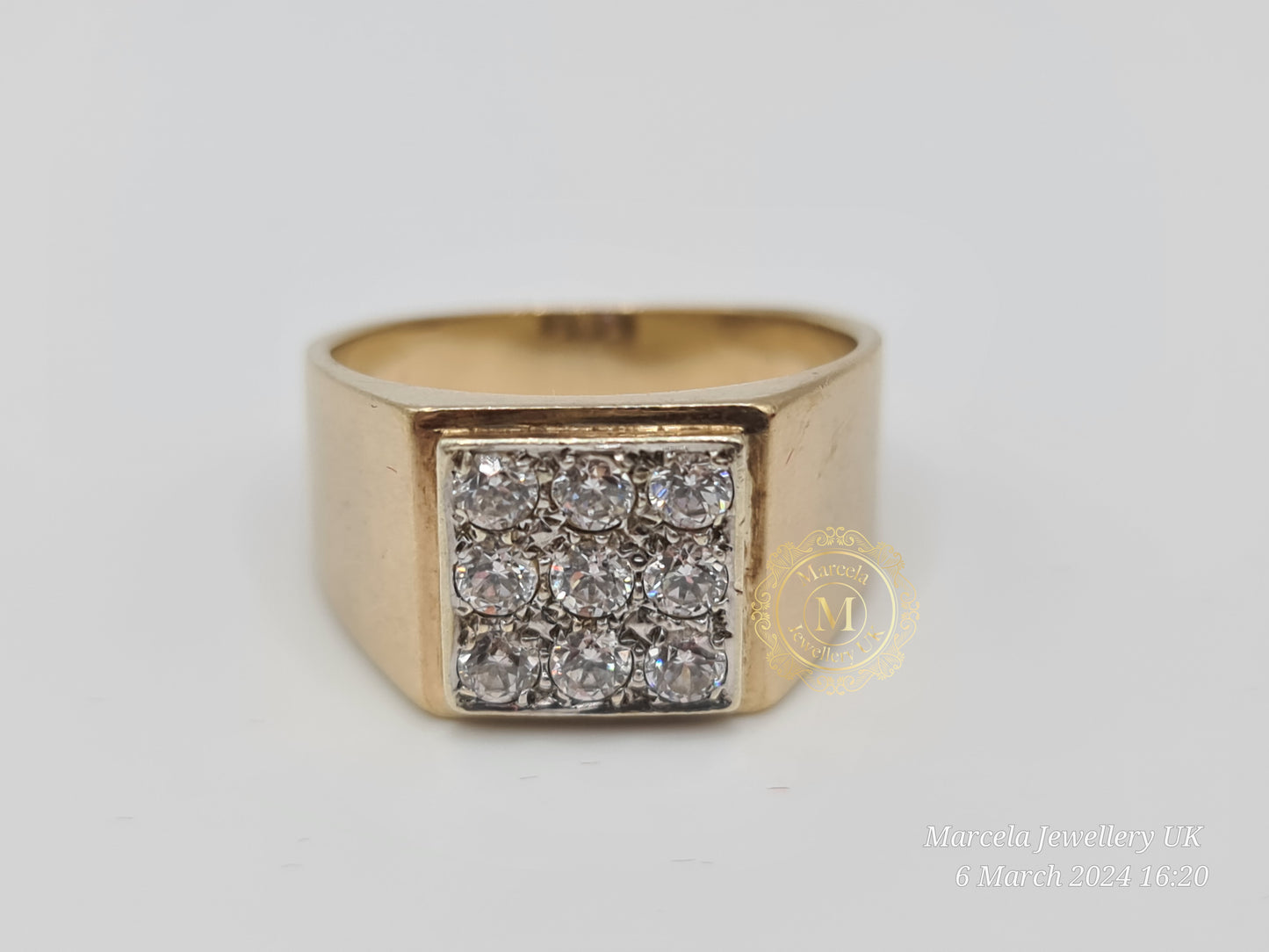 9 carat gold Gent's  Ring Pre-Owned Size Q